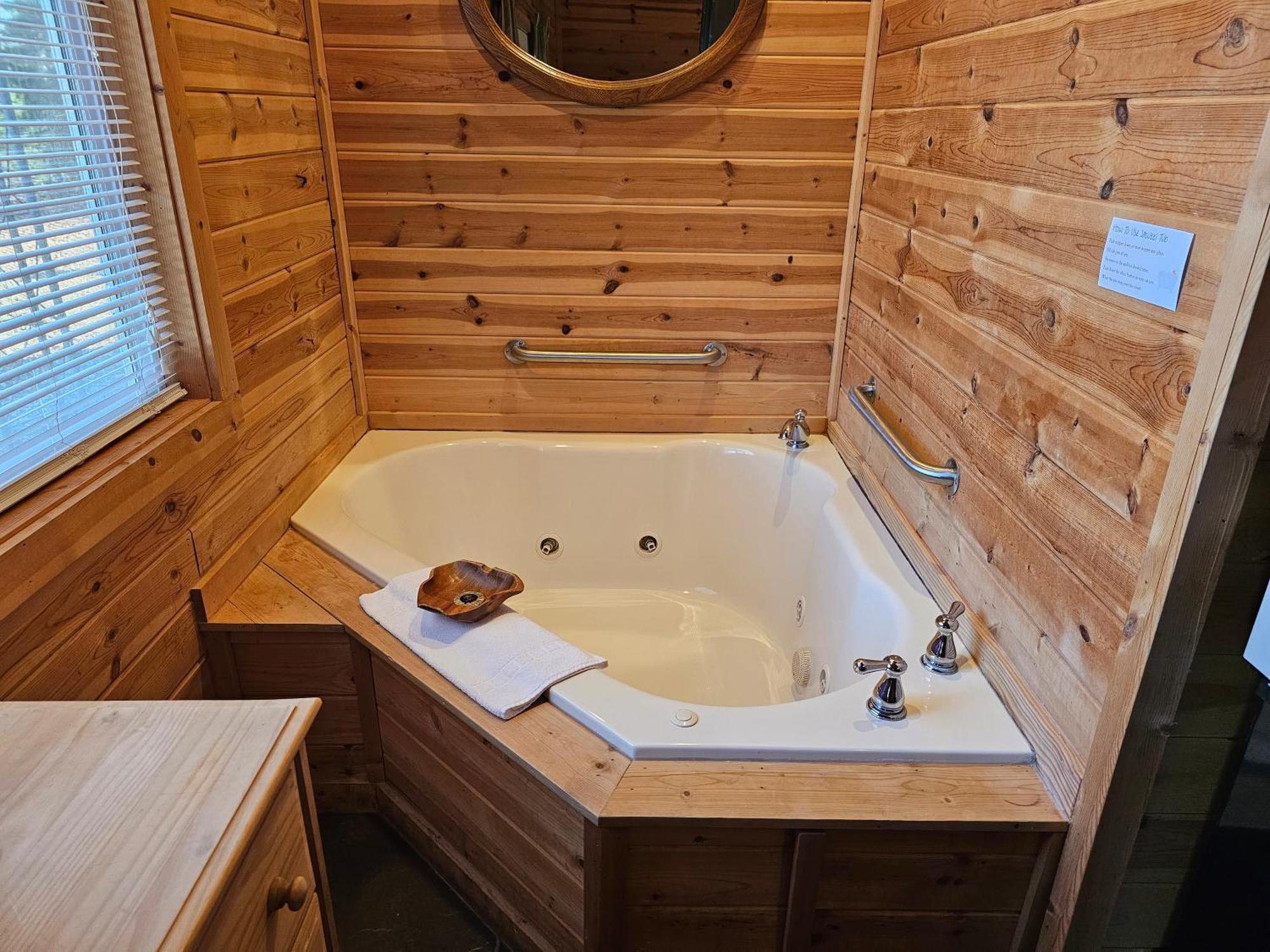 5 Min To Beaver Lake-King Bed-Fire Pit-Jetted Tub #4 Eureka Springs Bagian luar foto